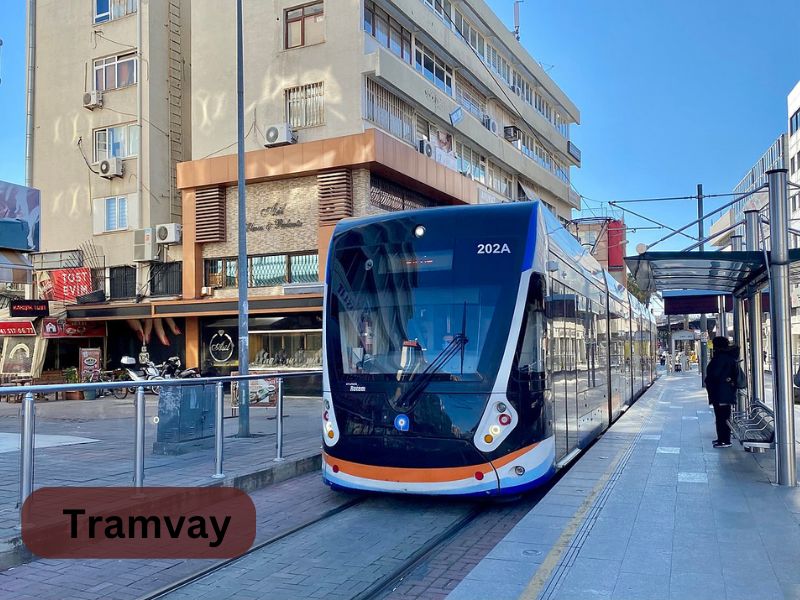 46 kişilik mercedes travego antalya havalimanından şehir merkezine tramvay ile gitmek