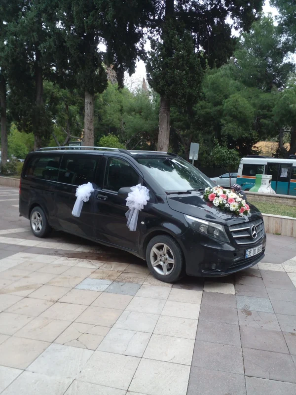 8 Kişilik Minibüs kiralık - İzmir 2020