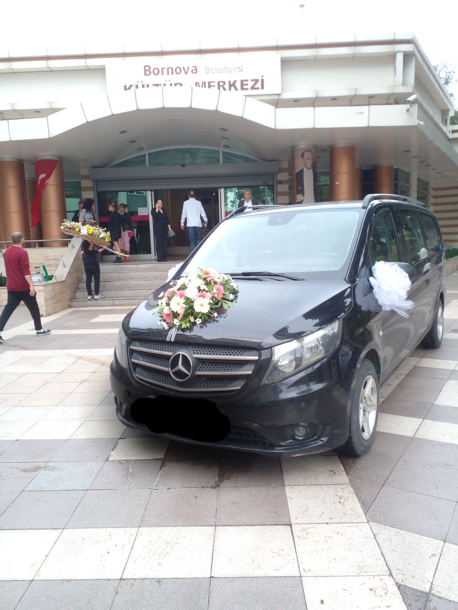 8 Kişilik Minibüs İzmir kiralık 8 Kişilik Minibüs 3