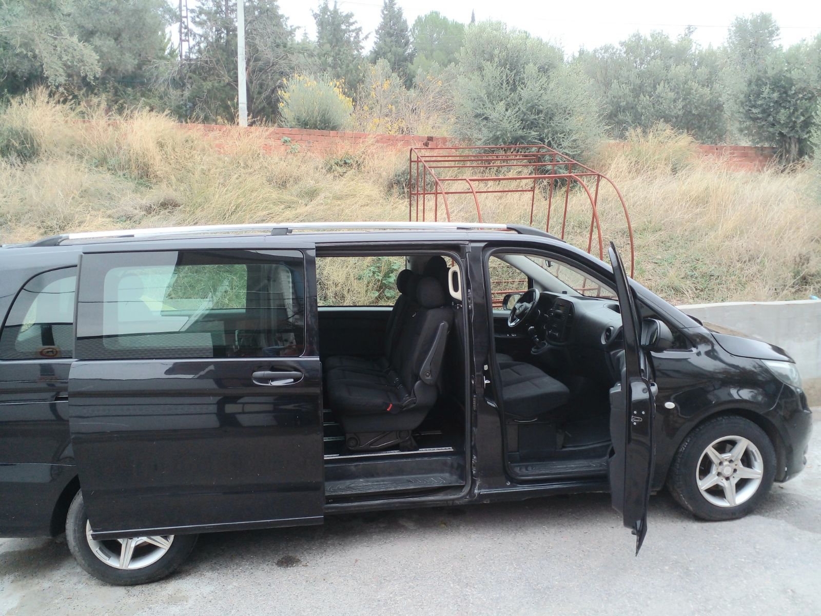 8 Kişilik Minibüs İzmir kiralık 8 Kişilik Minibüs 4