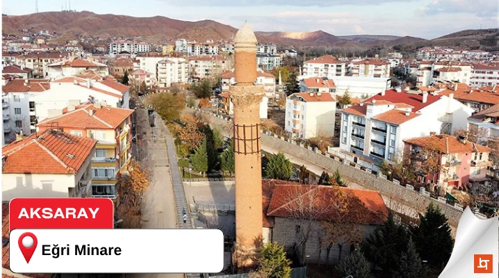 Eğri Minare (Kızıl Minare)