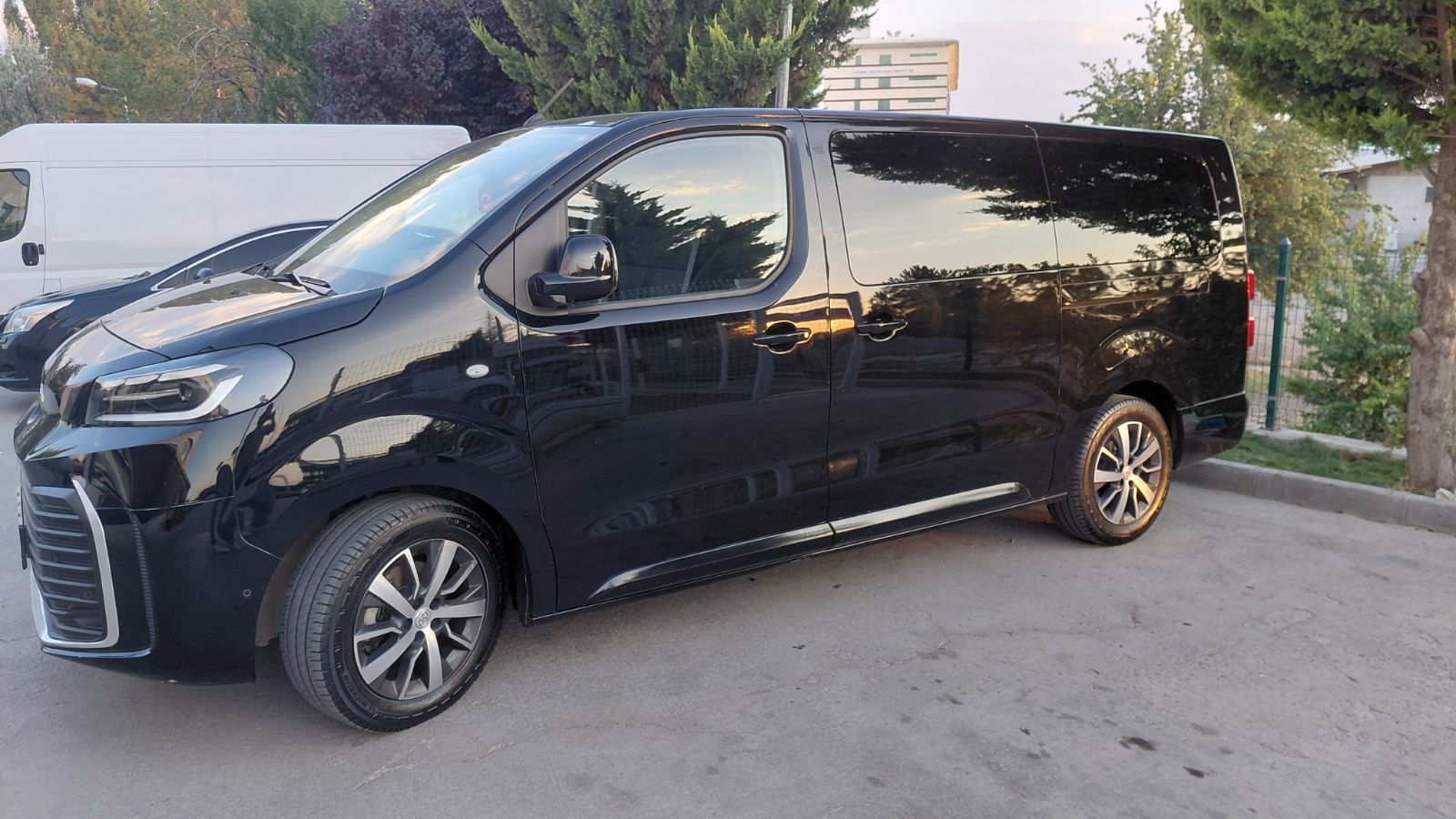 8 Kişilik Minibüs kiralık - Ankara 2025